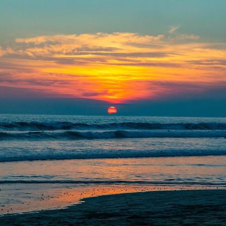 Hotel South Beach - Beachfront Jaco Bagian luar foto