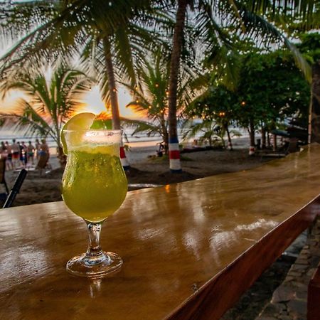 Hotel South Beach - Beachfront Jaco Bagian luar foto
