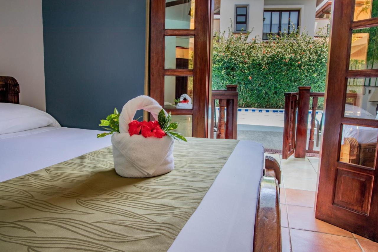Hotel South Beach - Beachfront Jaco Bagian luar foto