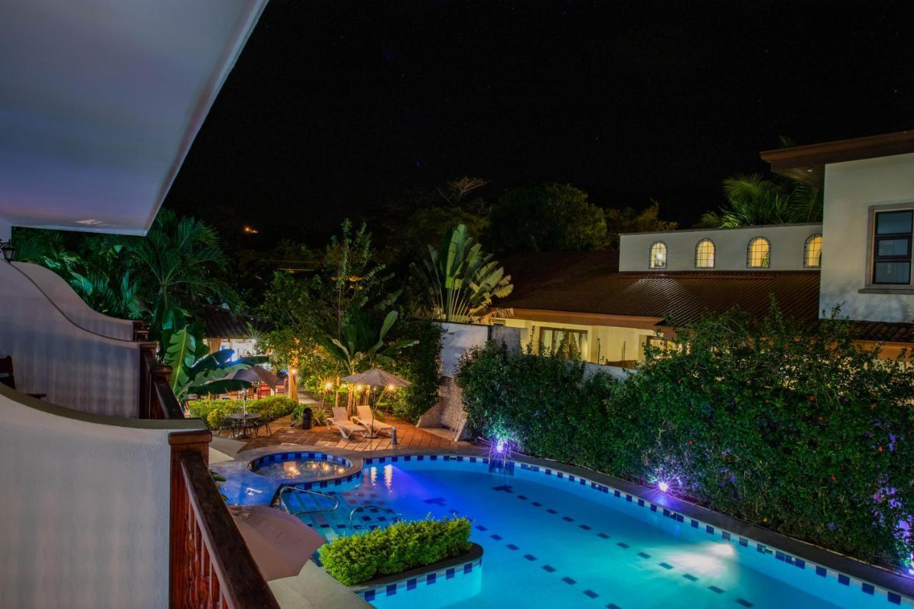 Hotel South Beach - Beachfront Jaco Bagian luar foto