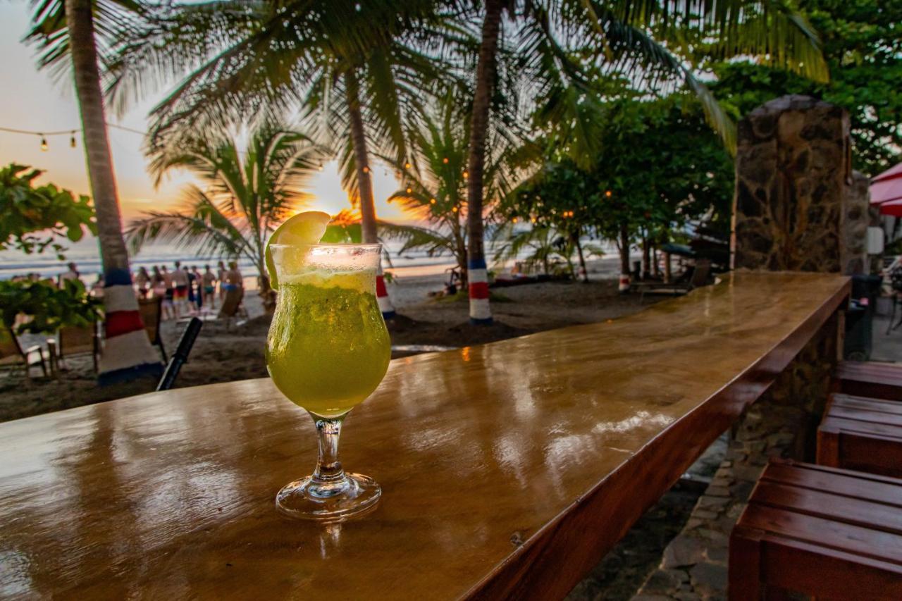 Hotel South Beach - Beachfront Jaco Bagian luar foto